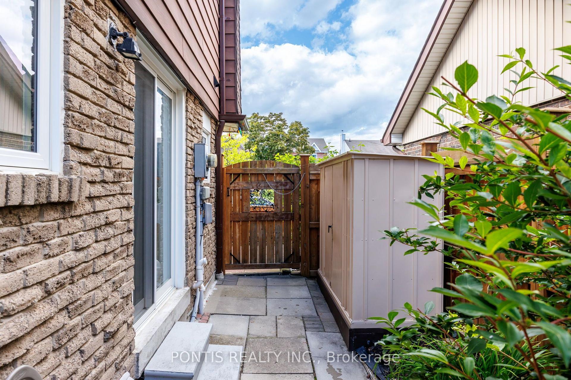 Photo 43 of 756 Cobblers Court, Pickering, Amberlea — HOMEH