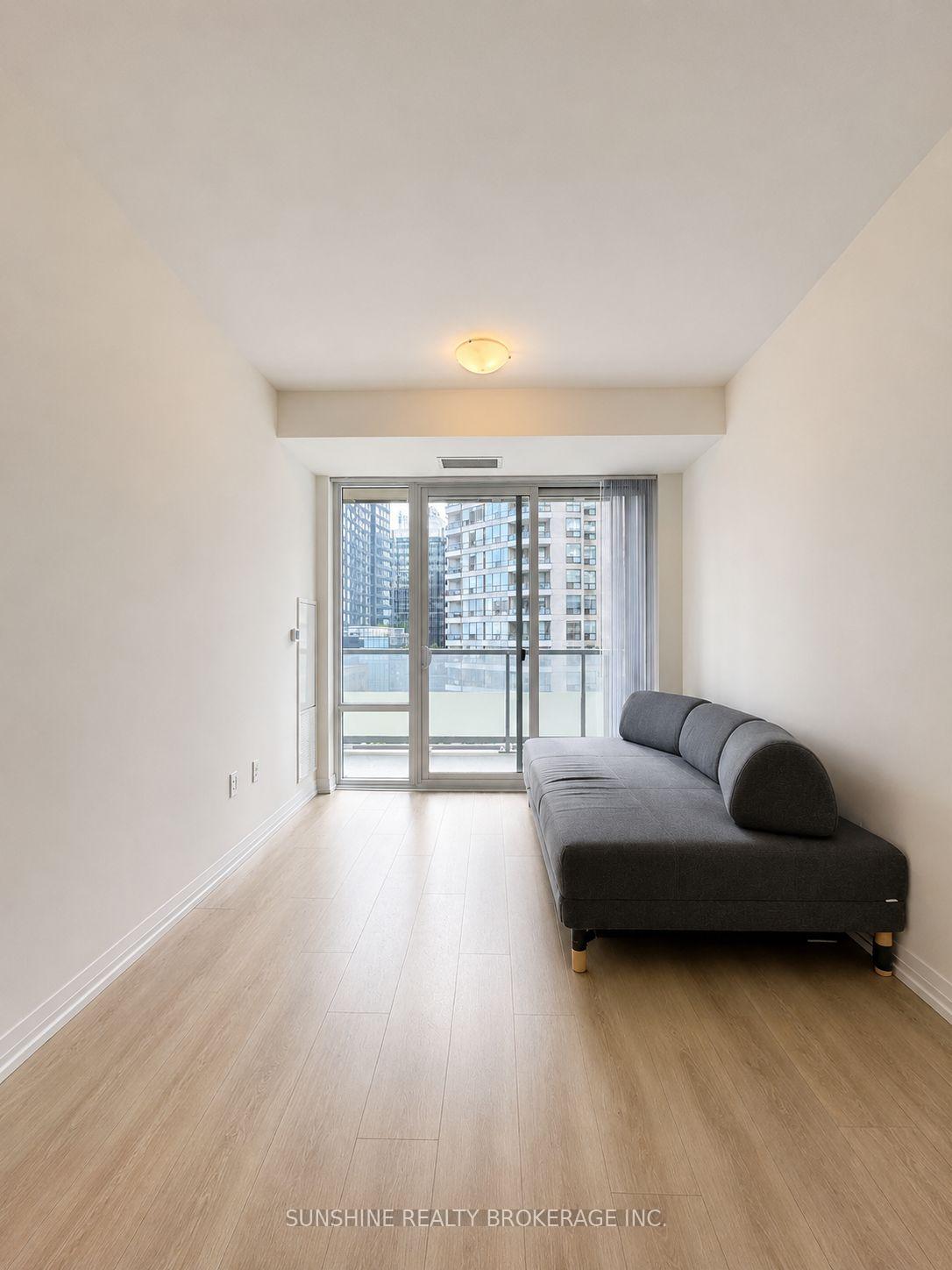 Photo 9 of Unit 910, 25 Holly Street, Toronto, Mount Pleasant West — HOMEH