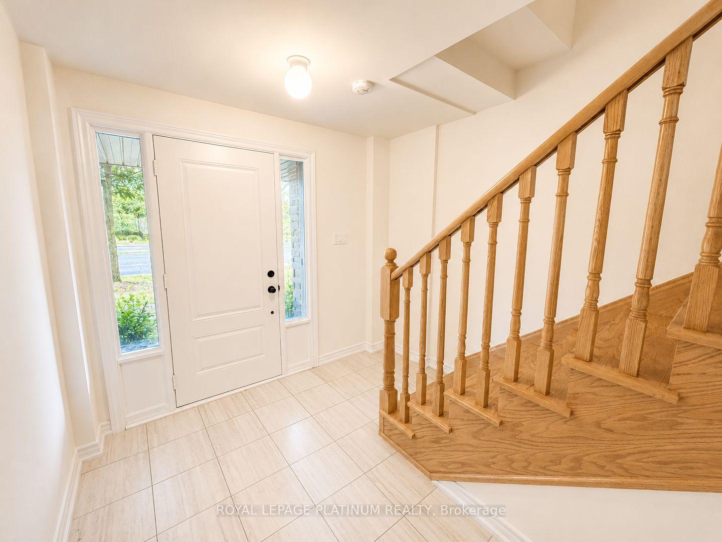 Photo 6 of 444 Salem Road S, Ajax, South East — HOMEH