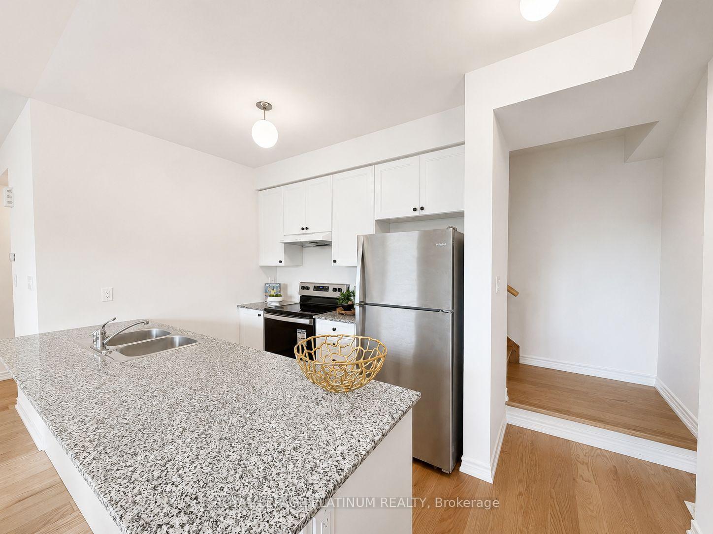 Photo 13 of 444 Salem Road S, Ajax, South East — HOMEH