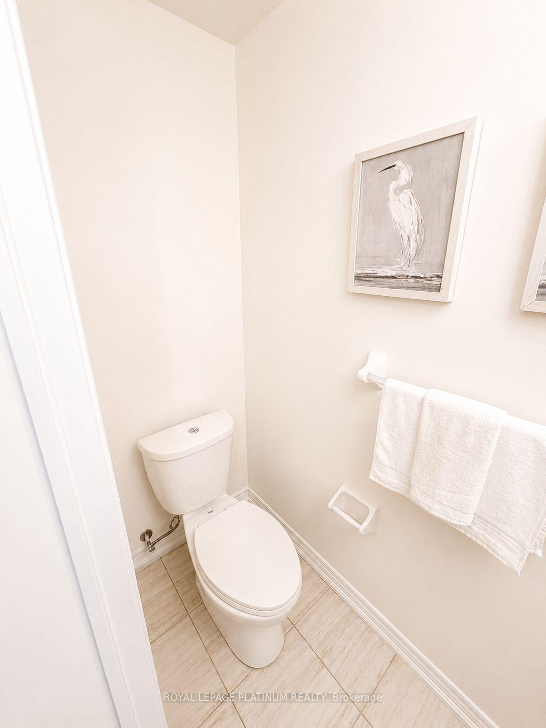 Photo 15 of 444 Salem Road S, Ajax, South East — HOMEH