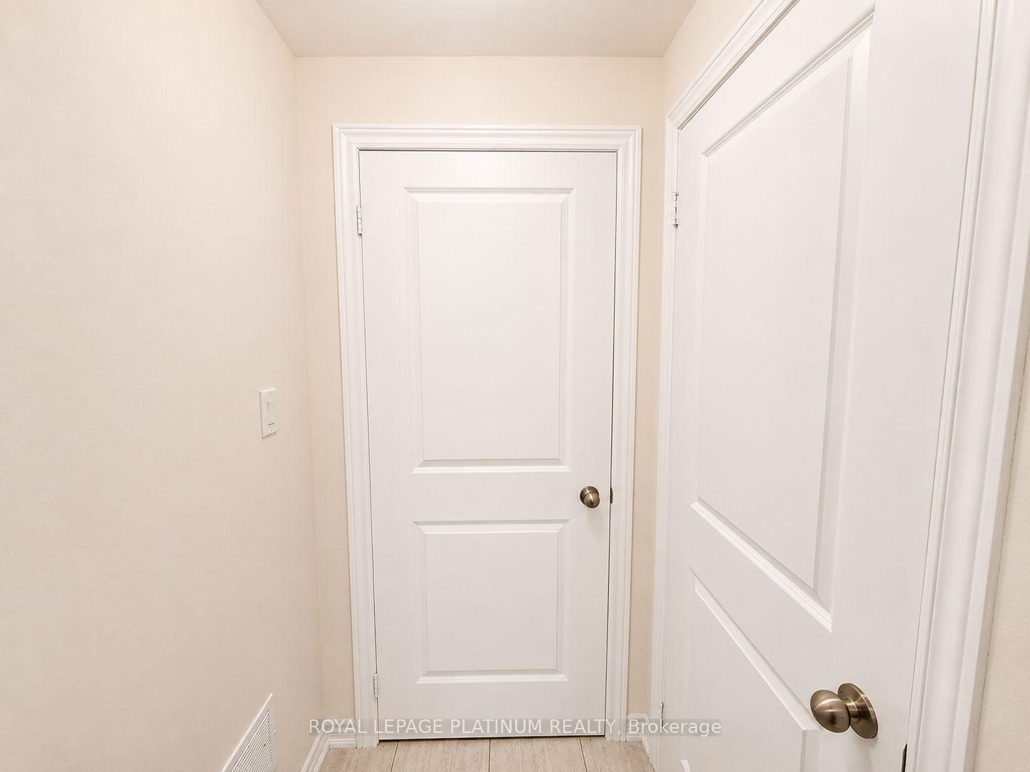 Photo 34 of 444 Salem Road S, Ajax, South East — HOMEH