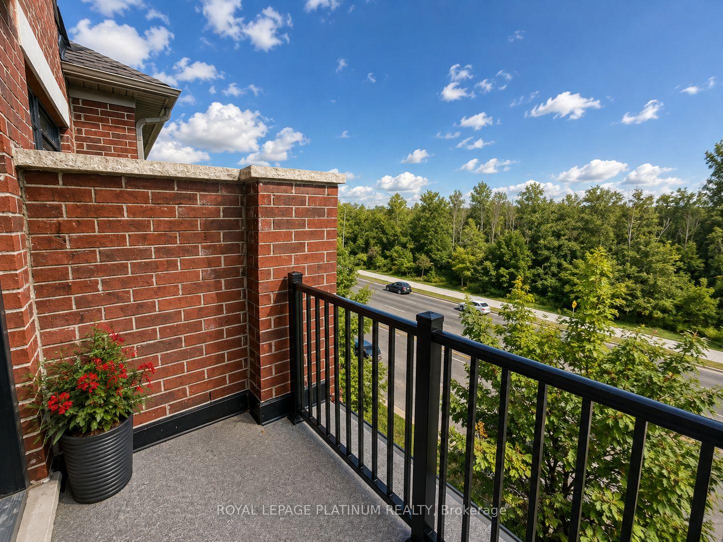 Photo 40 of 444 Salem Road S, Ajax, South East — HOMEH