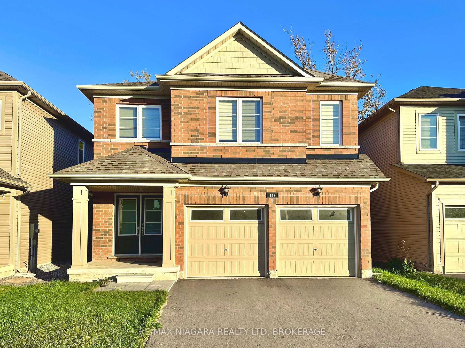 Photo 1 of 132 Cottonwood Crescent, Welland, Dain City — HOMEH
