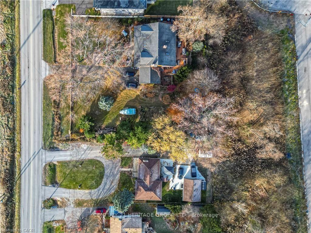 Photo 8 of 9868 Twenty Road W, Hamilton, Rural Glanbrook — HOMEH