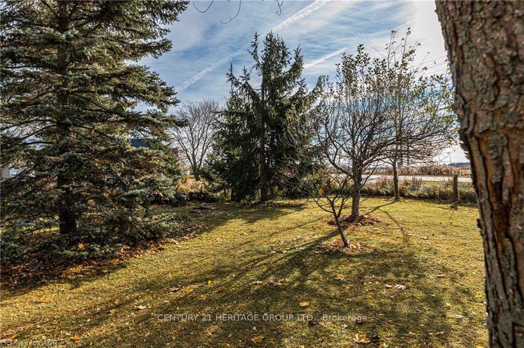 Photo 10 of 9868 Twenty Road W, Hamilton, Rural Glanbrook — HOMEH