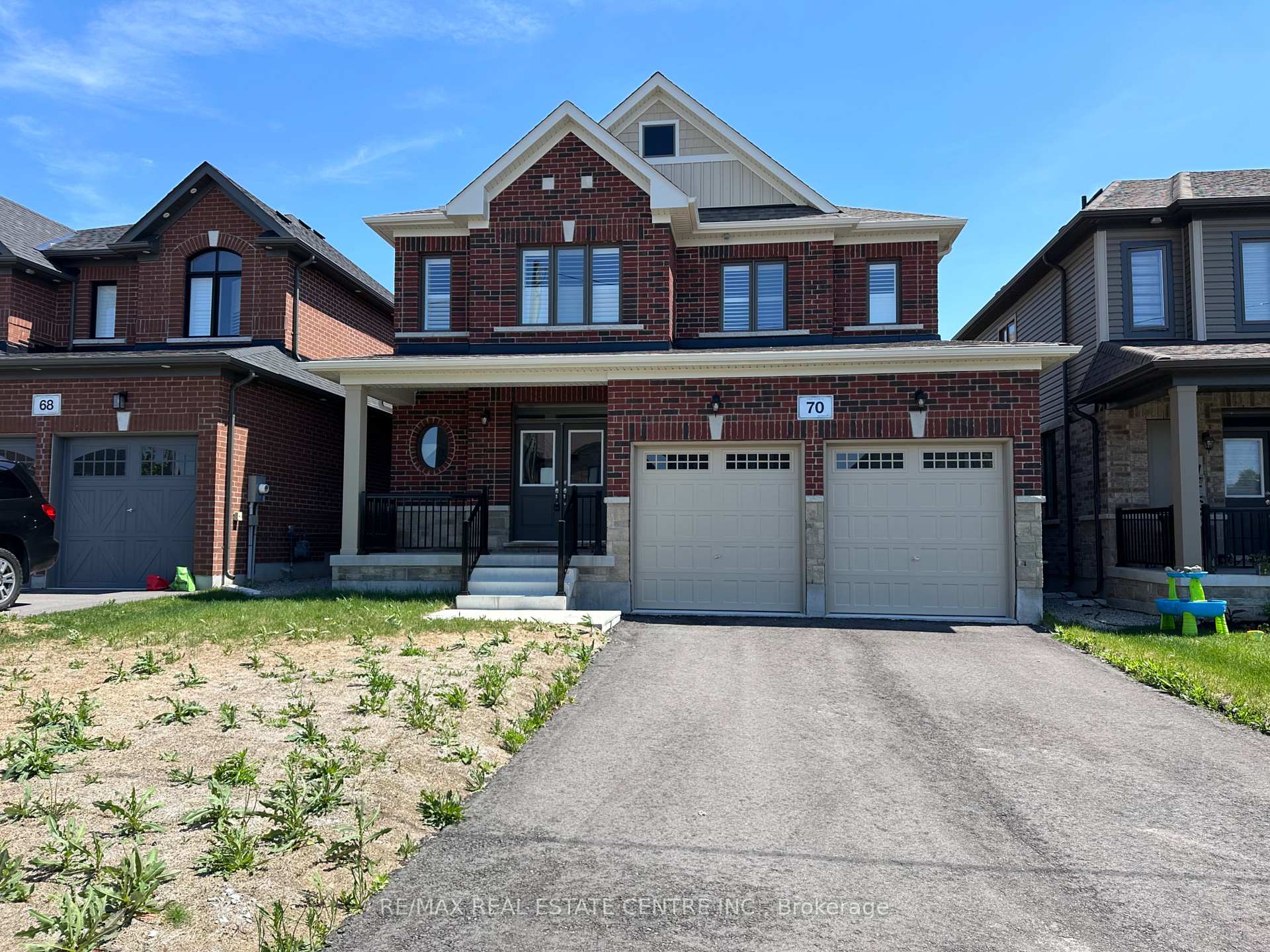 Photo 1 of 70 Wakefield Boulevard, Essa, Angus — HOMEH