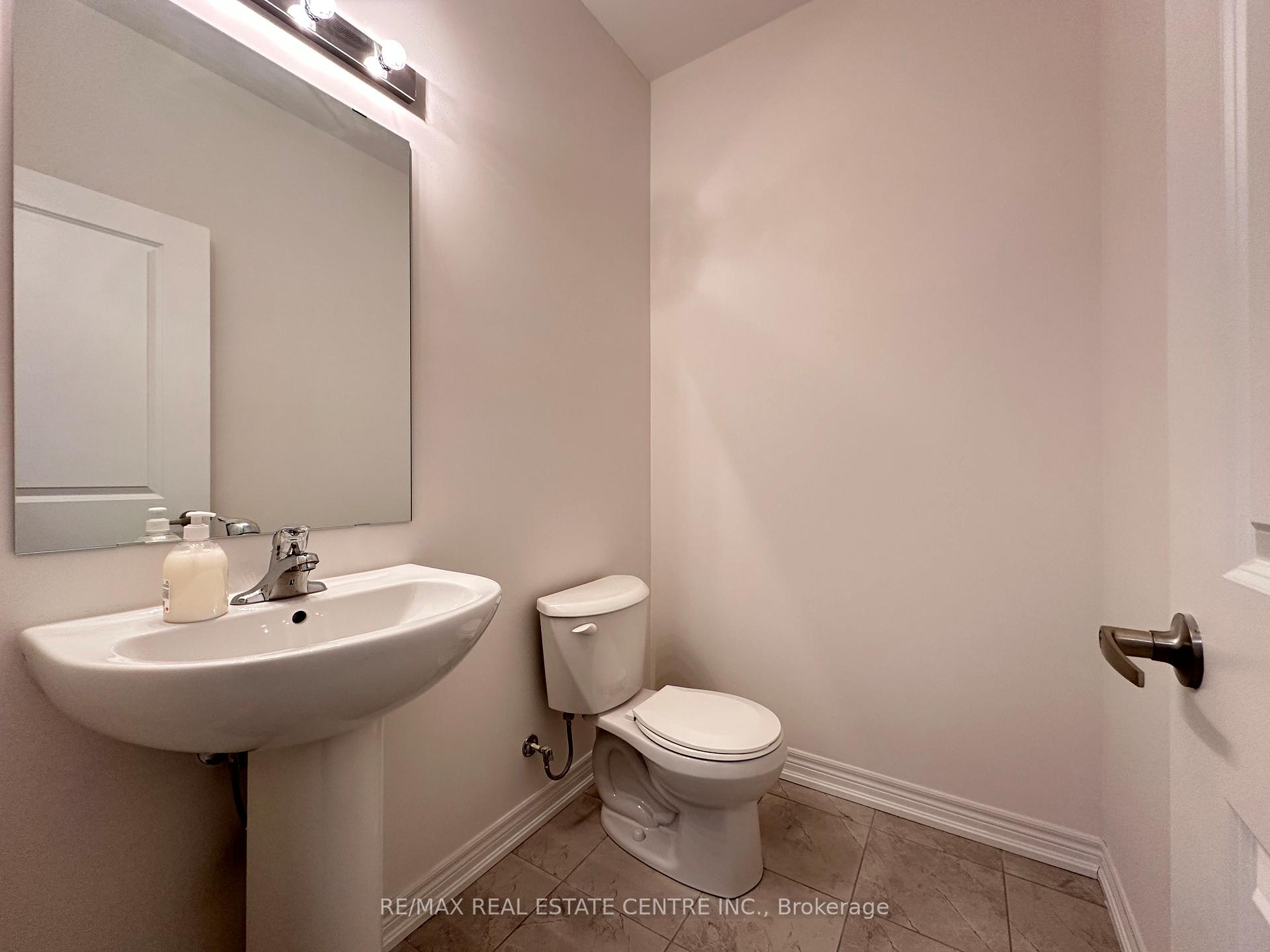 Photo 12 of 70 Wakefield Boulevard, Essa, Angus — HOMEH