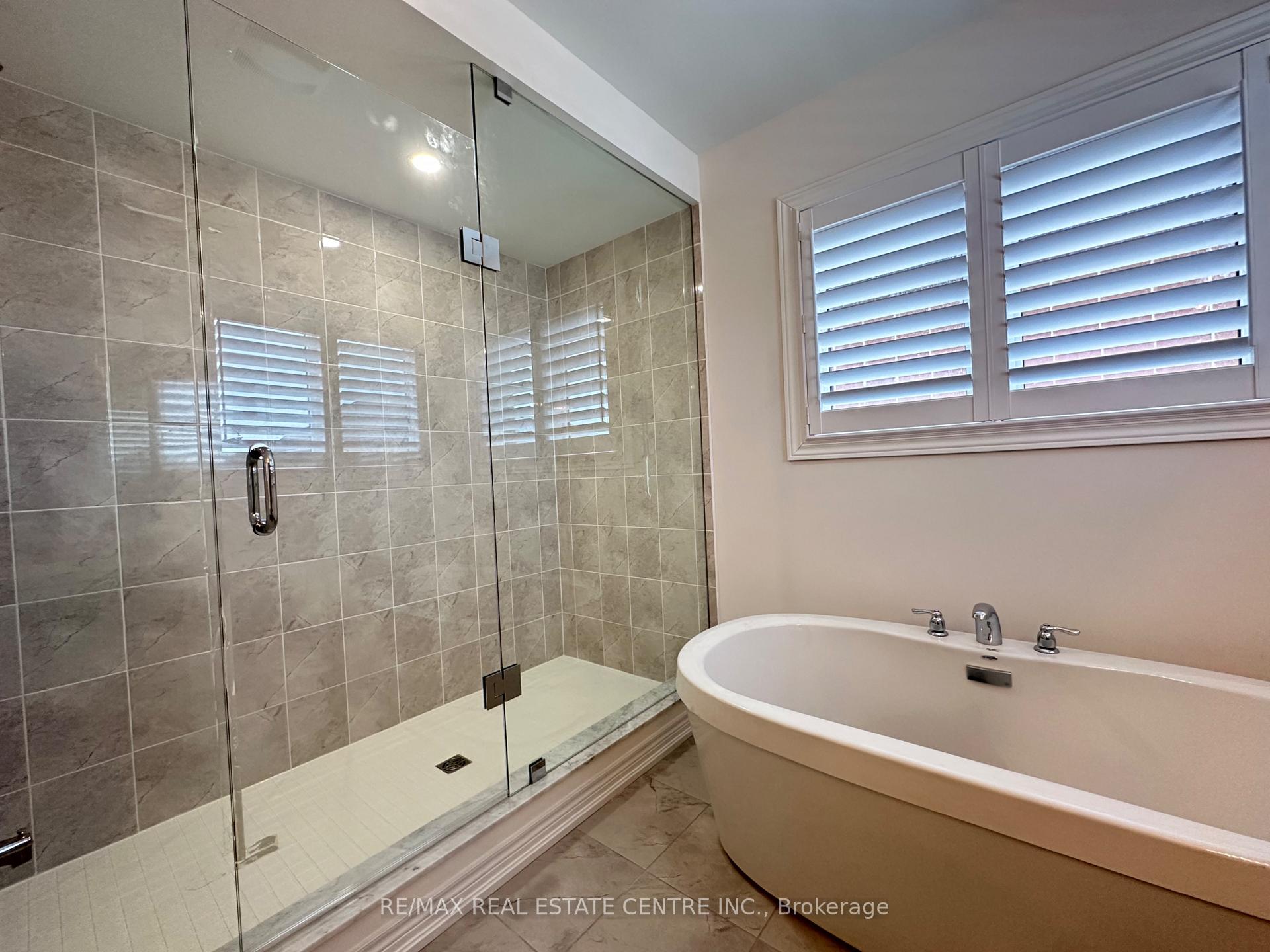 Photo 18 of 70 Wakefield Boulevard, Essa, Angus — HOMEH