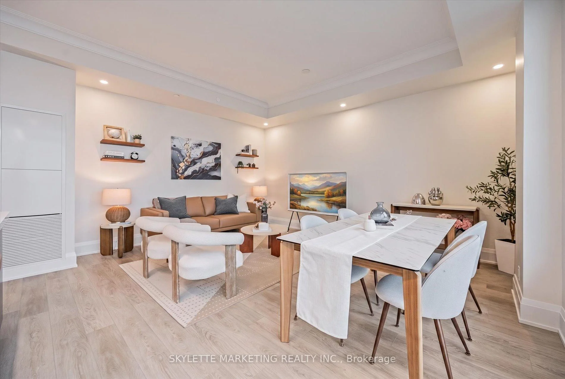 Photo 9 of Unit PH02, 18 Water Walk Drive, Markham, Unionville — HOMEH