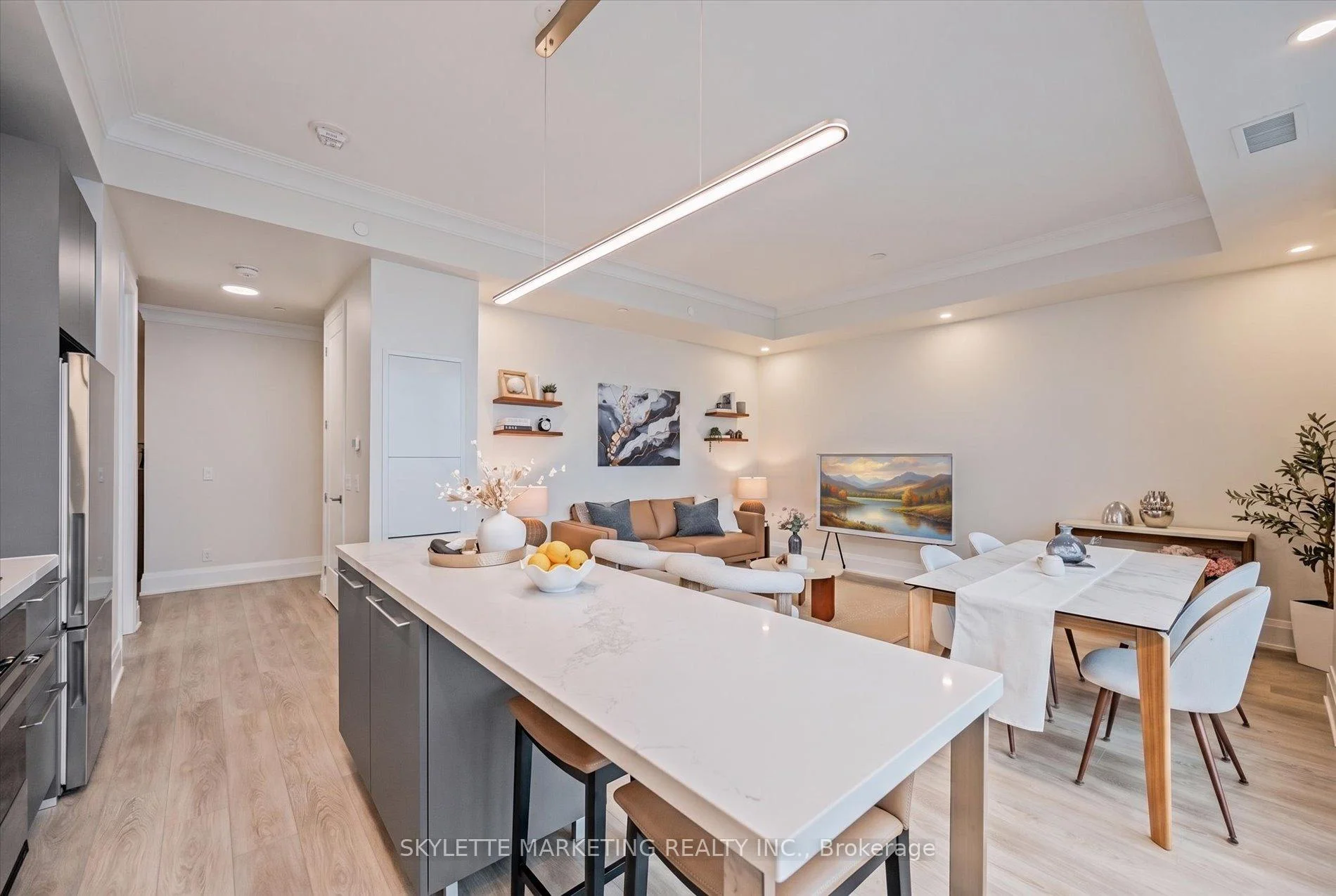 Photo 16 of Unit PH02, 18 Water Walk Drive, Markham, Unionville — HOMEH