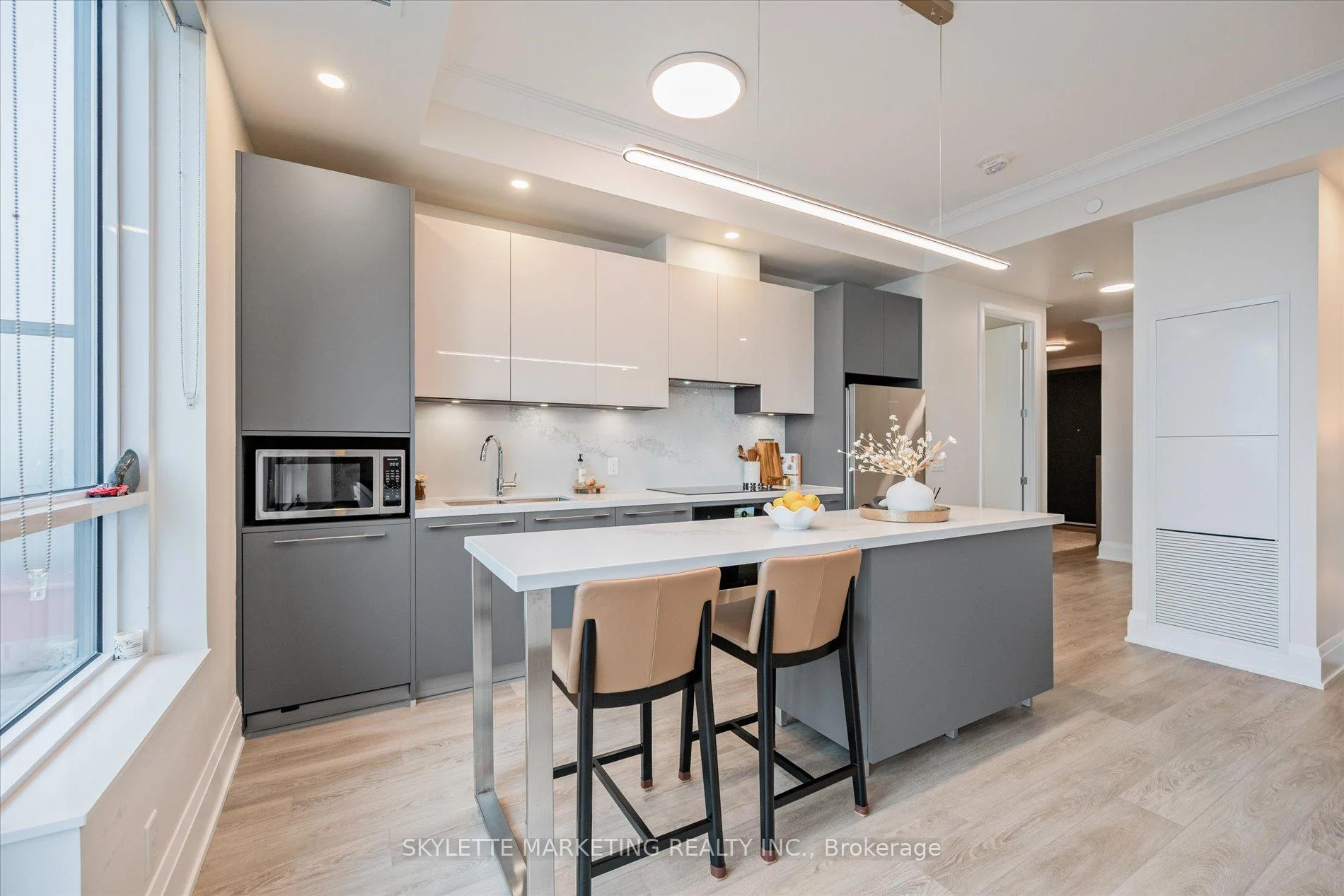 Photo 22 of Unit PH02, 18 Water Walk Drive, Markham, Unionville — HOMEH