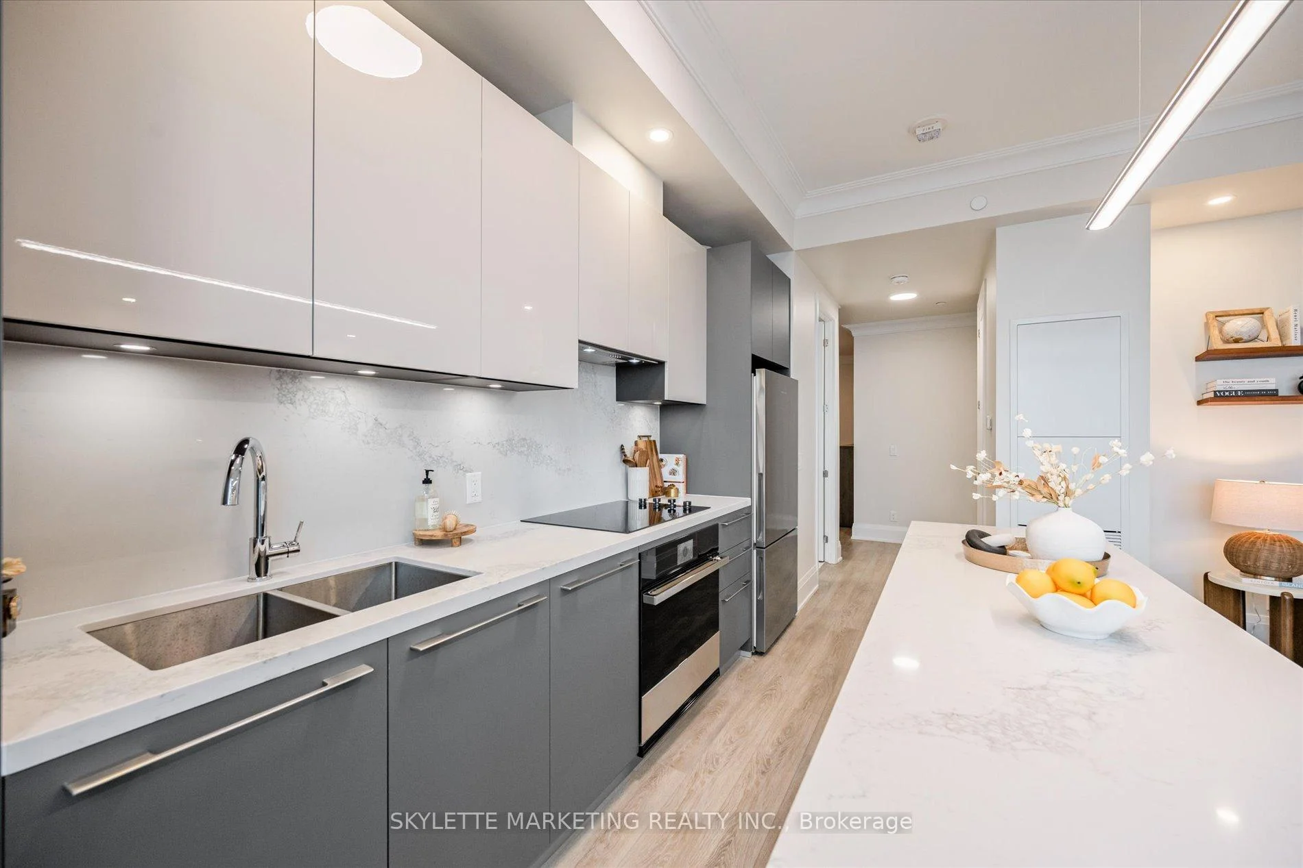Photo 24 of Unit PH02, 18 Water Walk Drive, Markham, Unionville — HOMEH