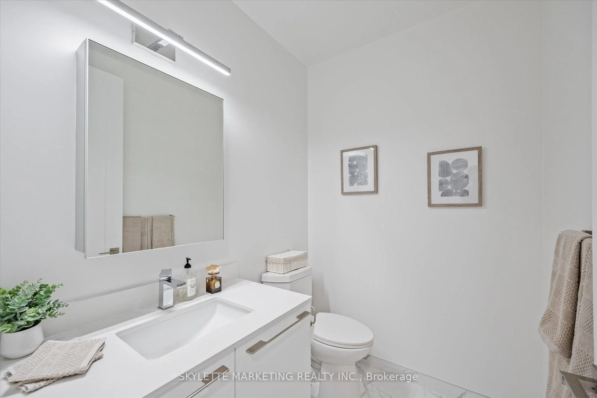 Photo 25 of Unit PH02, 18 Water Walk Drive, Markham, Unionville — HOMEH
