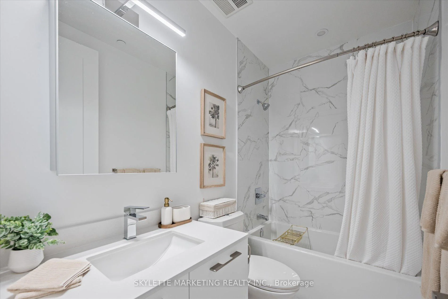 Photo 36 of Unit PH02, 18 Water Walk Drive, Markham, Unionville — HOMEH