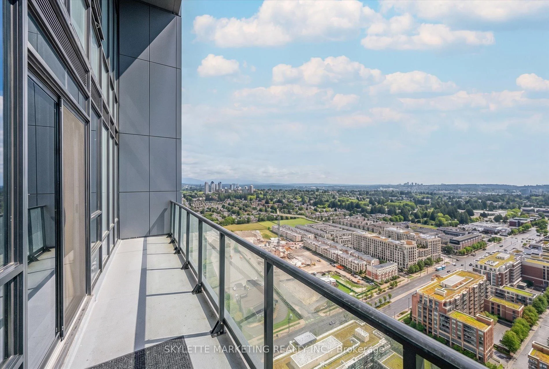 Photo 38 of Unit PH02, 18 Water Walk Drive, Markham, Unionville — HOMEH