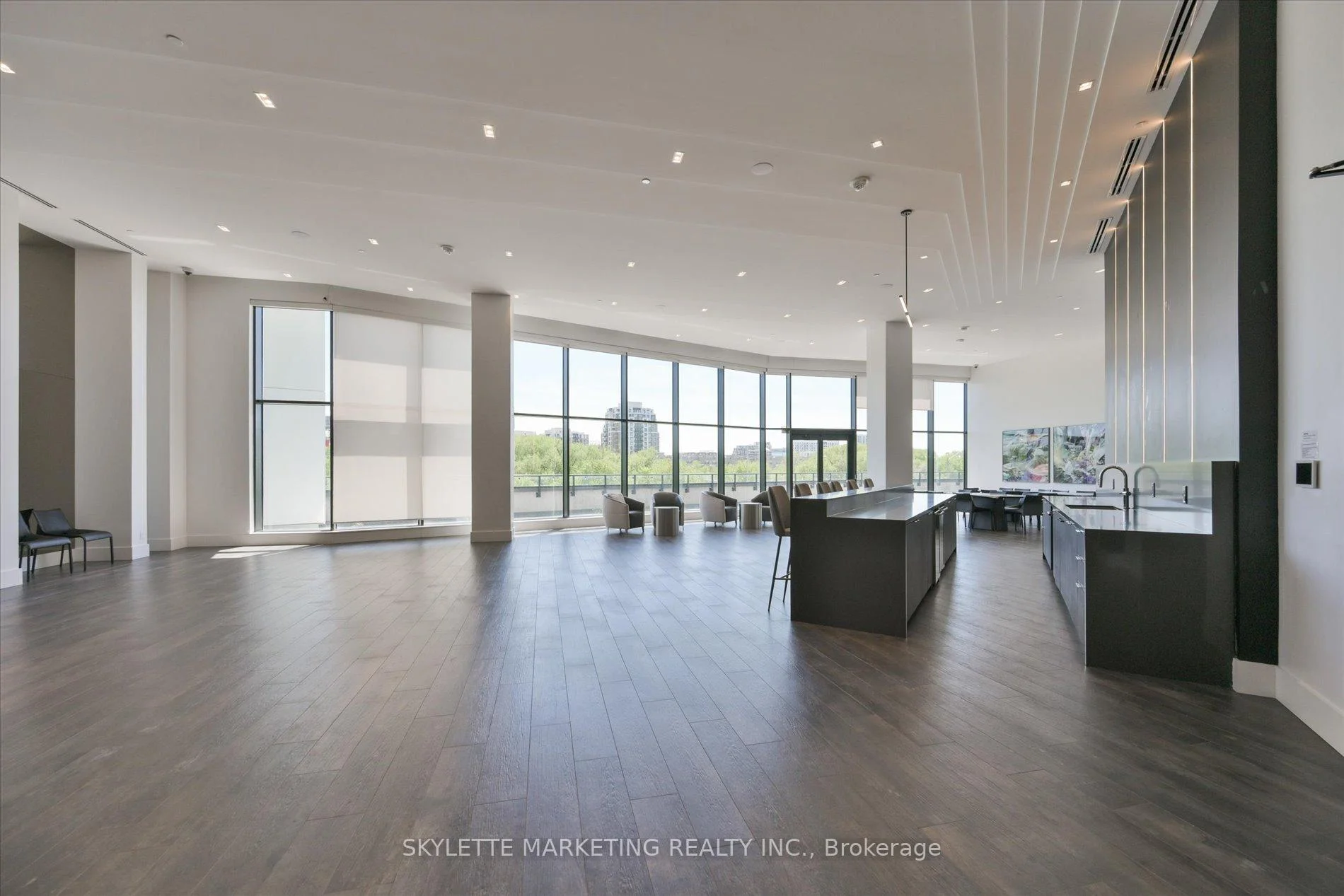 Photo 40 of Unit PH02, 18 Water Walk Drive, Markham, Unionville — HOMEH