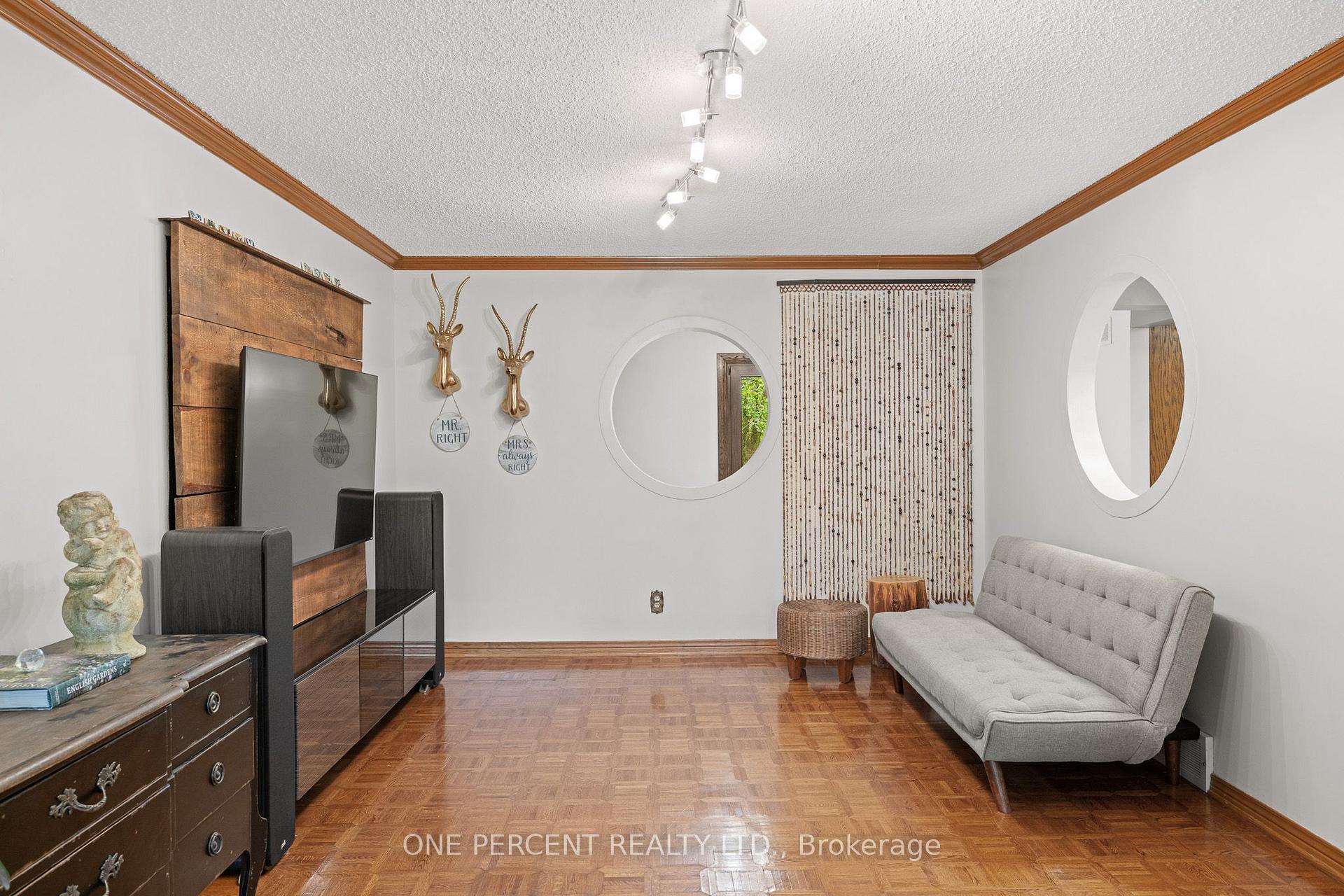 Photo 8 of 1606 Ortona Avenue, Ottawa, Carleton Heights — HOMEH