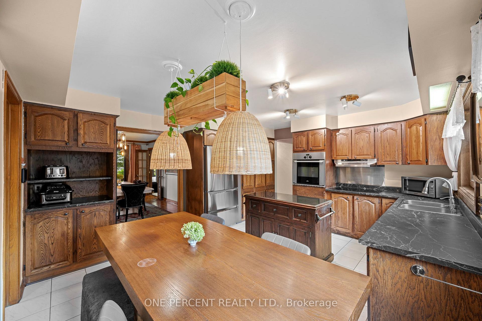 Photo 18 of 1606 Ortona Avenue, Ottawa, Carleton Heights — HOMEH