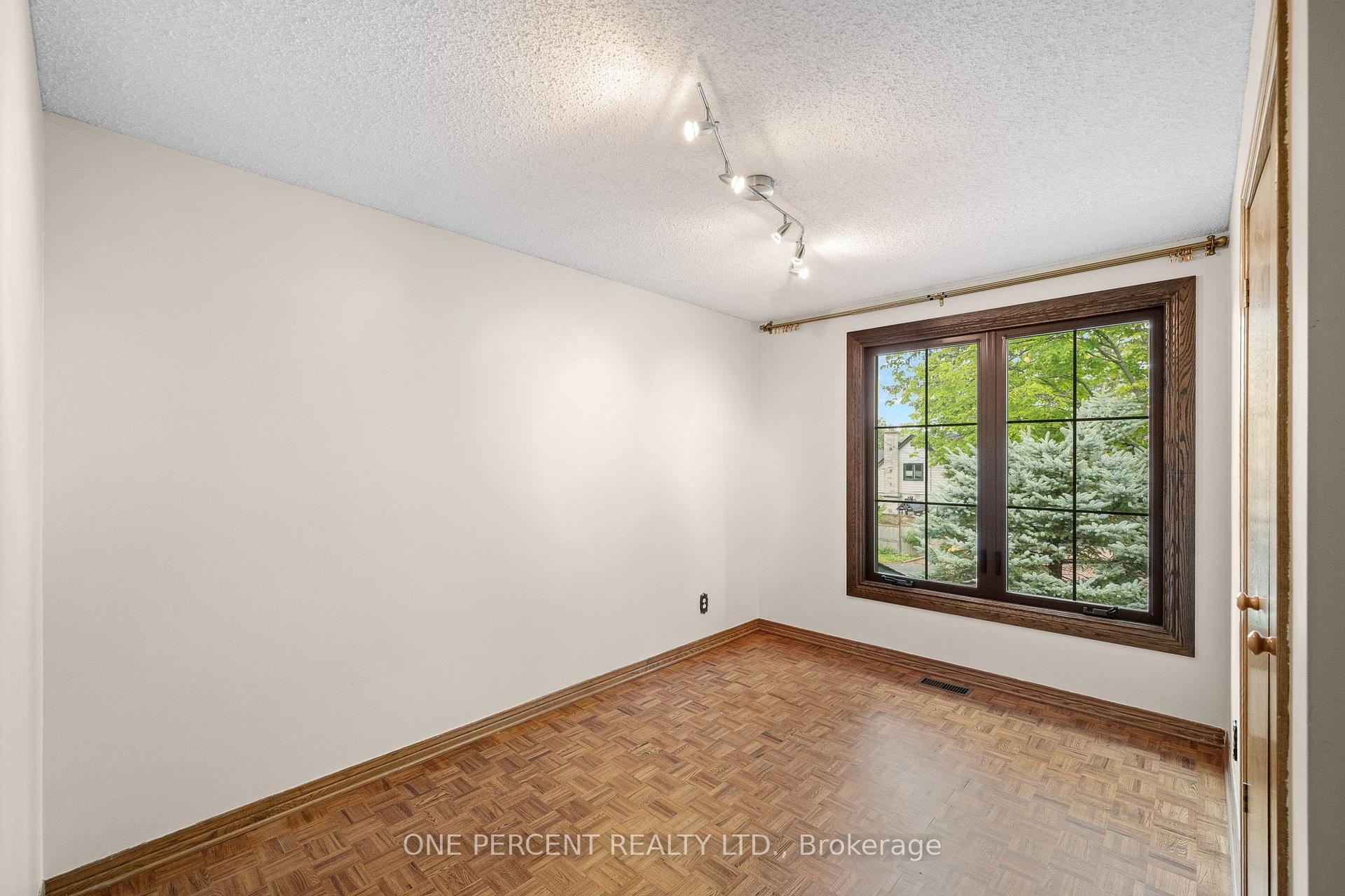 Photo 29 of 1606 Ortona Avenue, Ottawa, Carleton Heights — HOMEH
