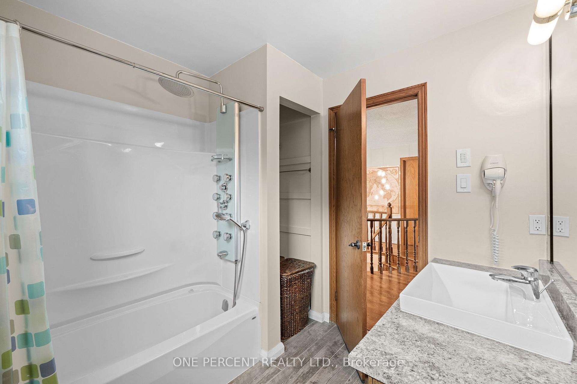 Photo 31 of 1606 Ortona Avenue, Ottawa, Carleton Heights — HOMEH