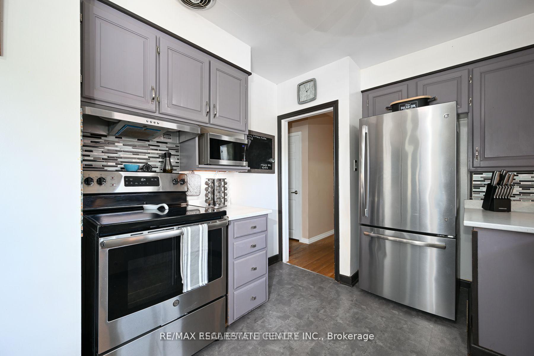 Photo 39 of 79 Chandler Drive, Scarborough, Woburn — HOMEH