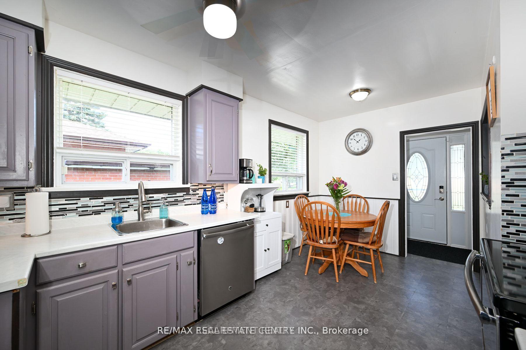 Photo 41 of 79 Chandler Drive, Scarborough, Woburn — HOMEH