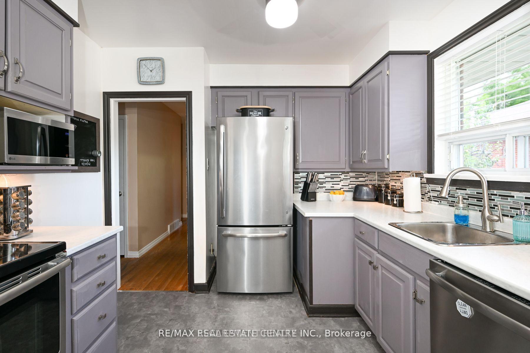 Photo 43 of 79 Chandler Drive, Scarborough, Woburn — HOMEH