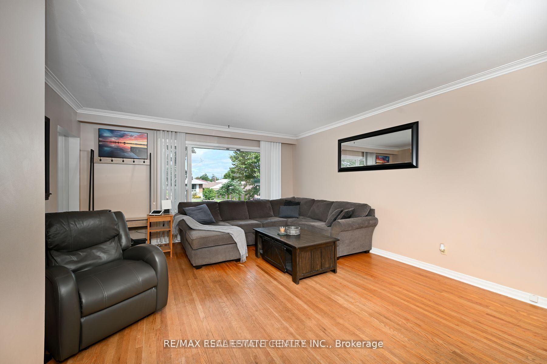 Photo 49 of 79 Chandler Drive, Scarborough, Woburn — HOMEH