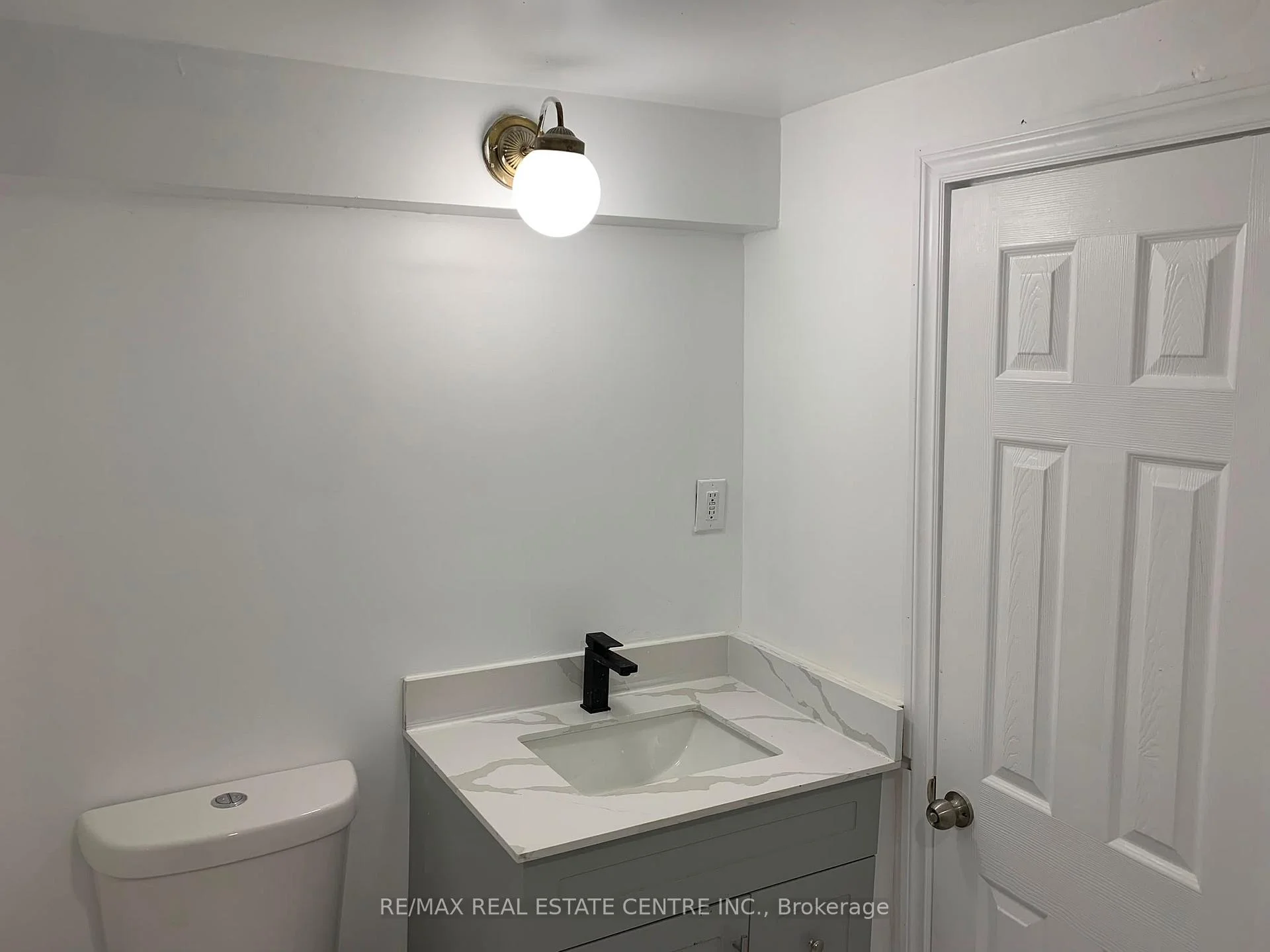 Photo 7 of 79 Chandler Drive, Scarborough, Woburn — HOMEH