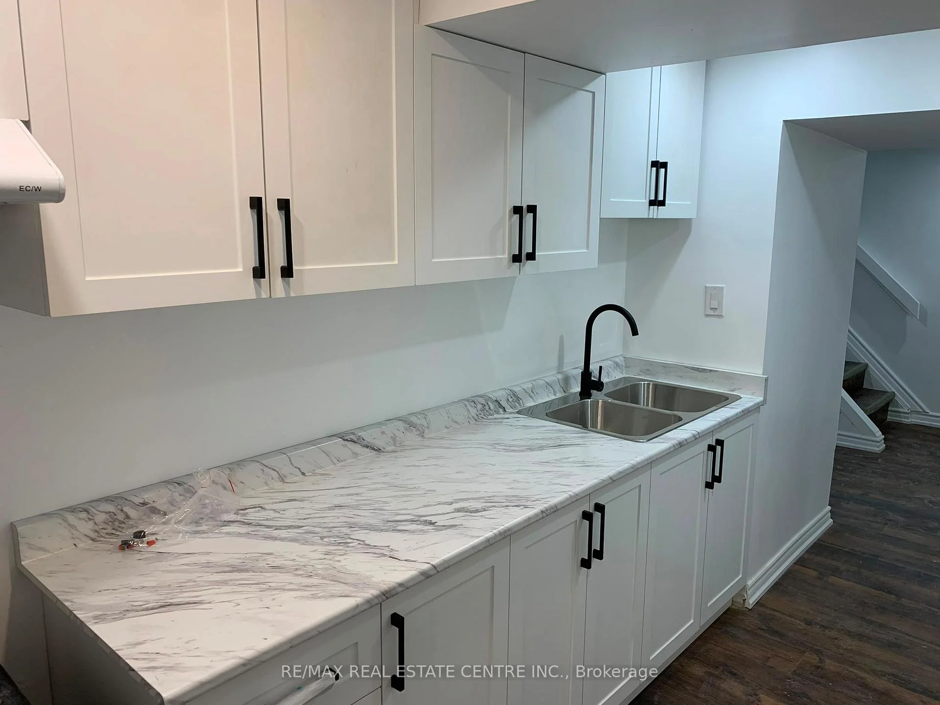 Photo 21 of 79 Chandler Drive, Scarborough, Woburn — HOMEH