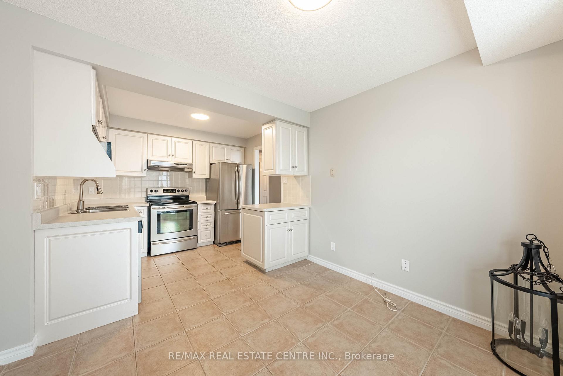 Photo 11 of Unit 15C, 67 Caroline Street S, Hamilton, Durand — HOMEH