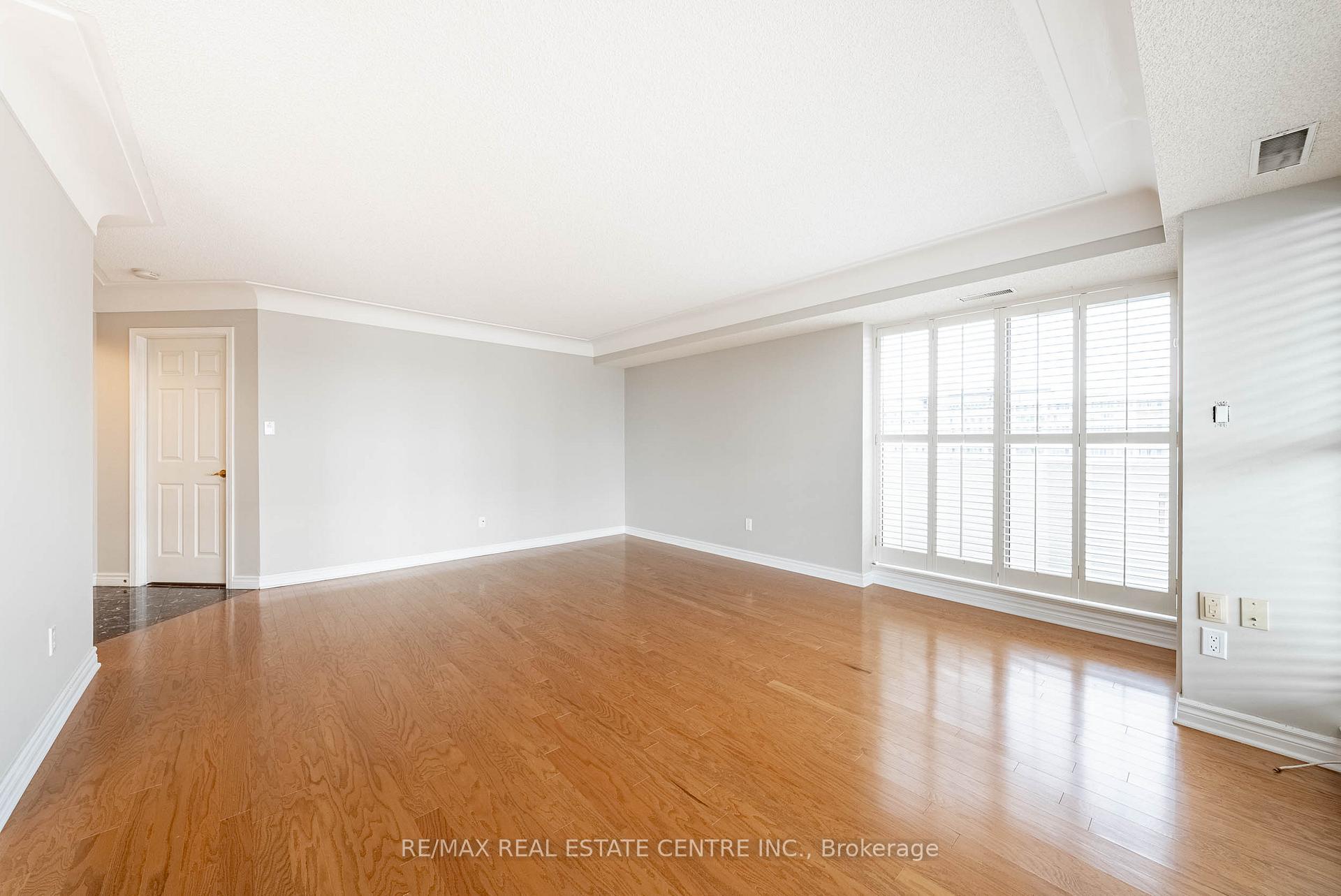 Photo 18 of Unit 15C, 67 Caroline Street S, Hamilton, Durand — HOMEH