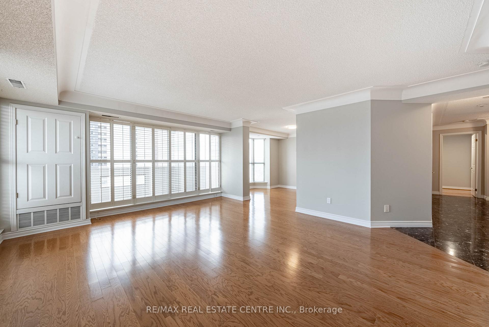 Photo 20 of Unit 15C, 67 Caroline Street S, Hamilton, Durand — HOMEH