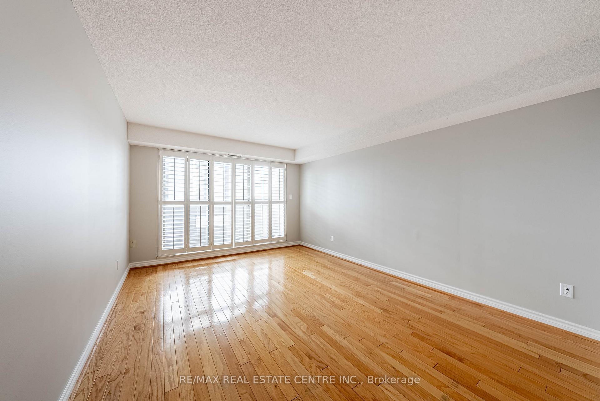 Photo 23 of Unit 15C, 67 Caroline Street S, Hamilton, Durand — HOMEH