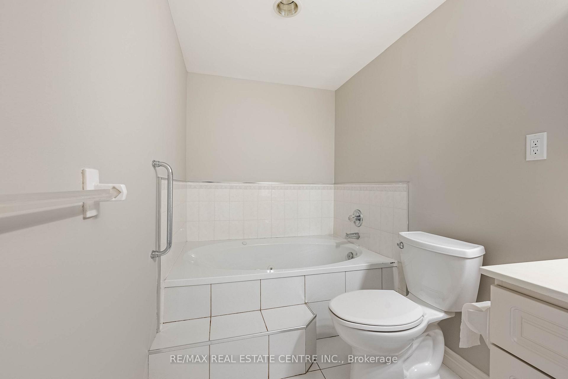 Photo 27 of Unit 15C, 67 Caroline Street S, Hamilton, Durand — HOMEH