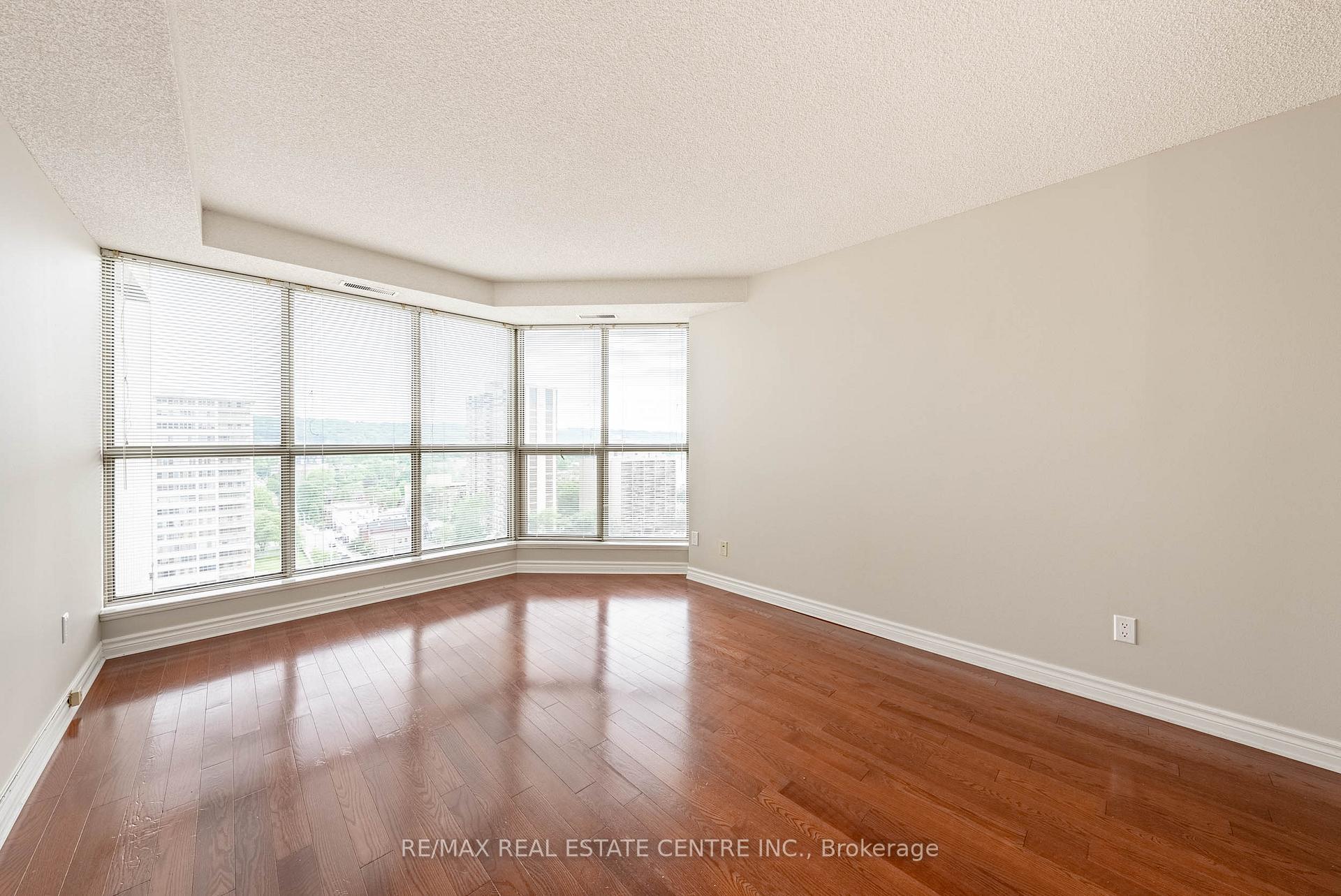 Photo 32 of Unit 15C, 67 Caroline Street S, Hamilton, Durand — HOMEH