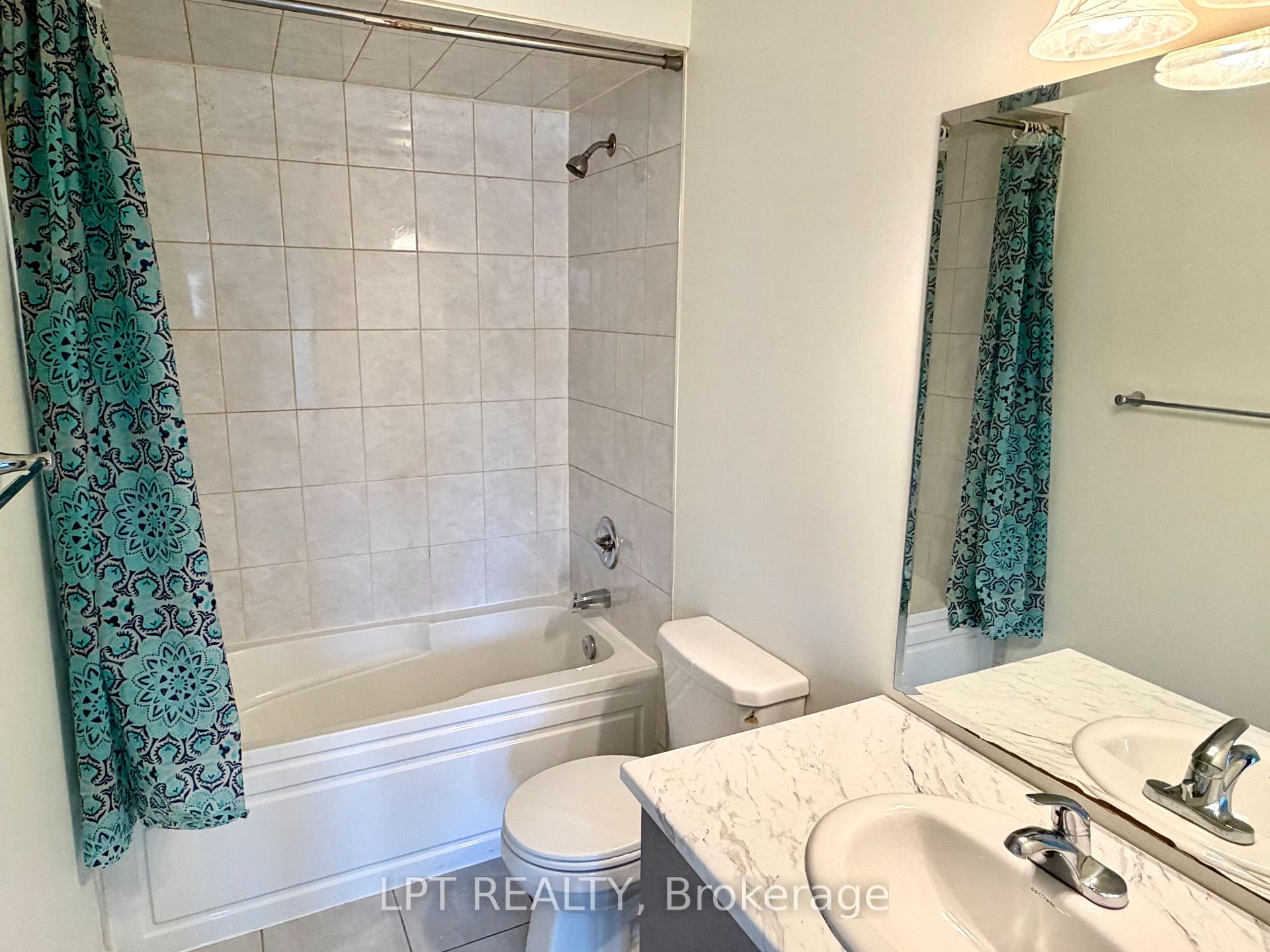 Photo 17 of 32 Bayonne Drive, Hamilton, Stoney Creek Mountain — HOMEH