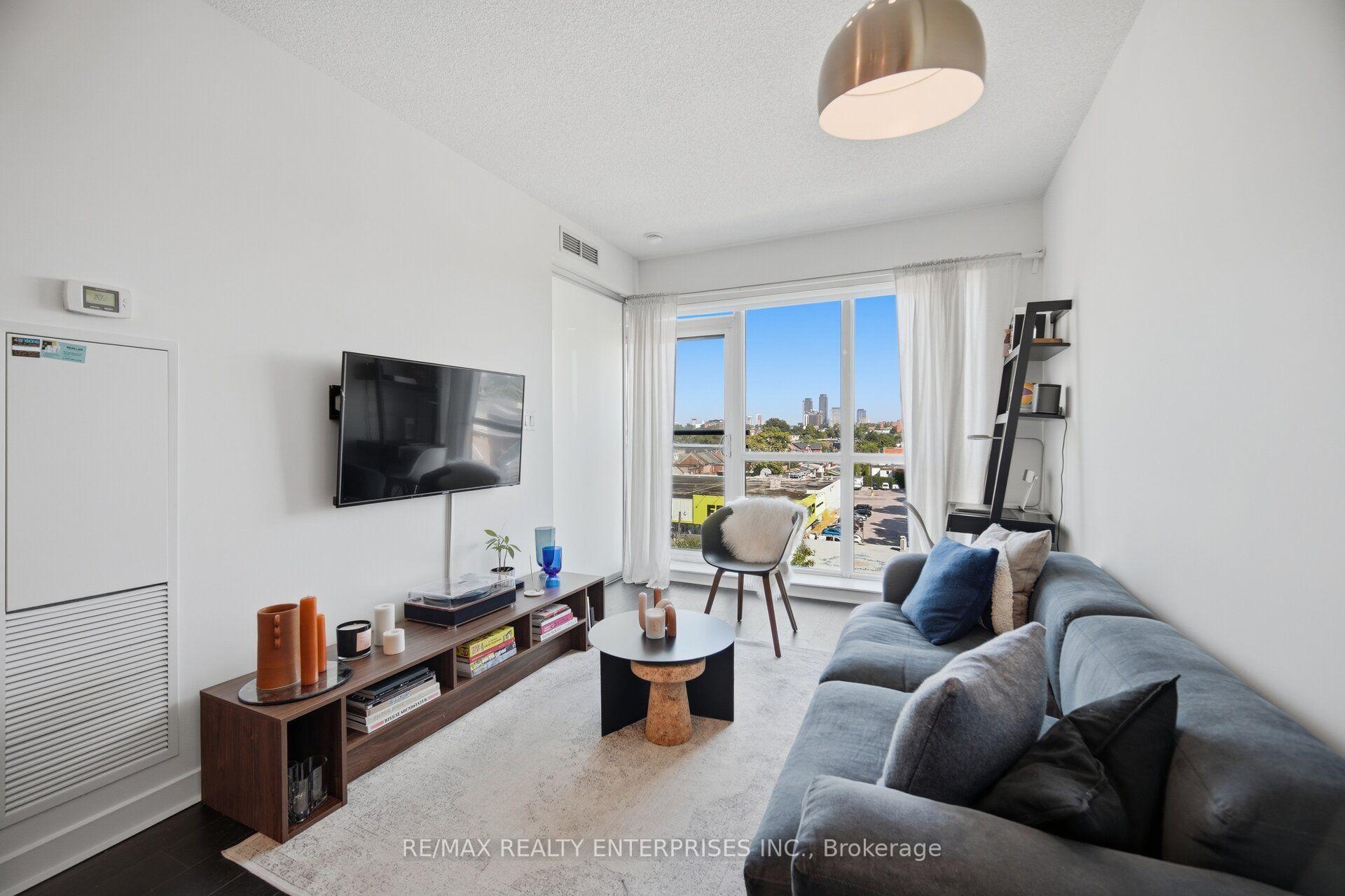 Photo 8 of Unit 608, 1169 Queen Street W, Toronto, Little Portugal — HOMEH