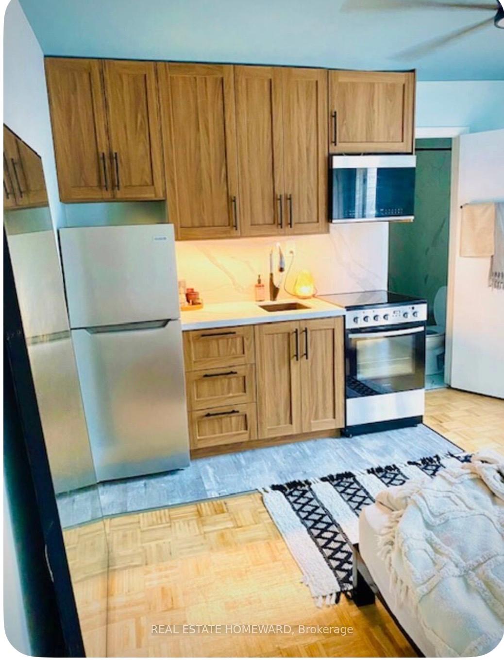 Photo 2 of Unit B2, 426 Markham Street, Toronto, Palmerston-Little Italy — HOMEH