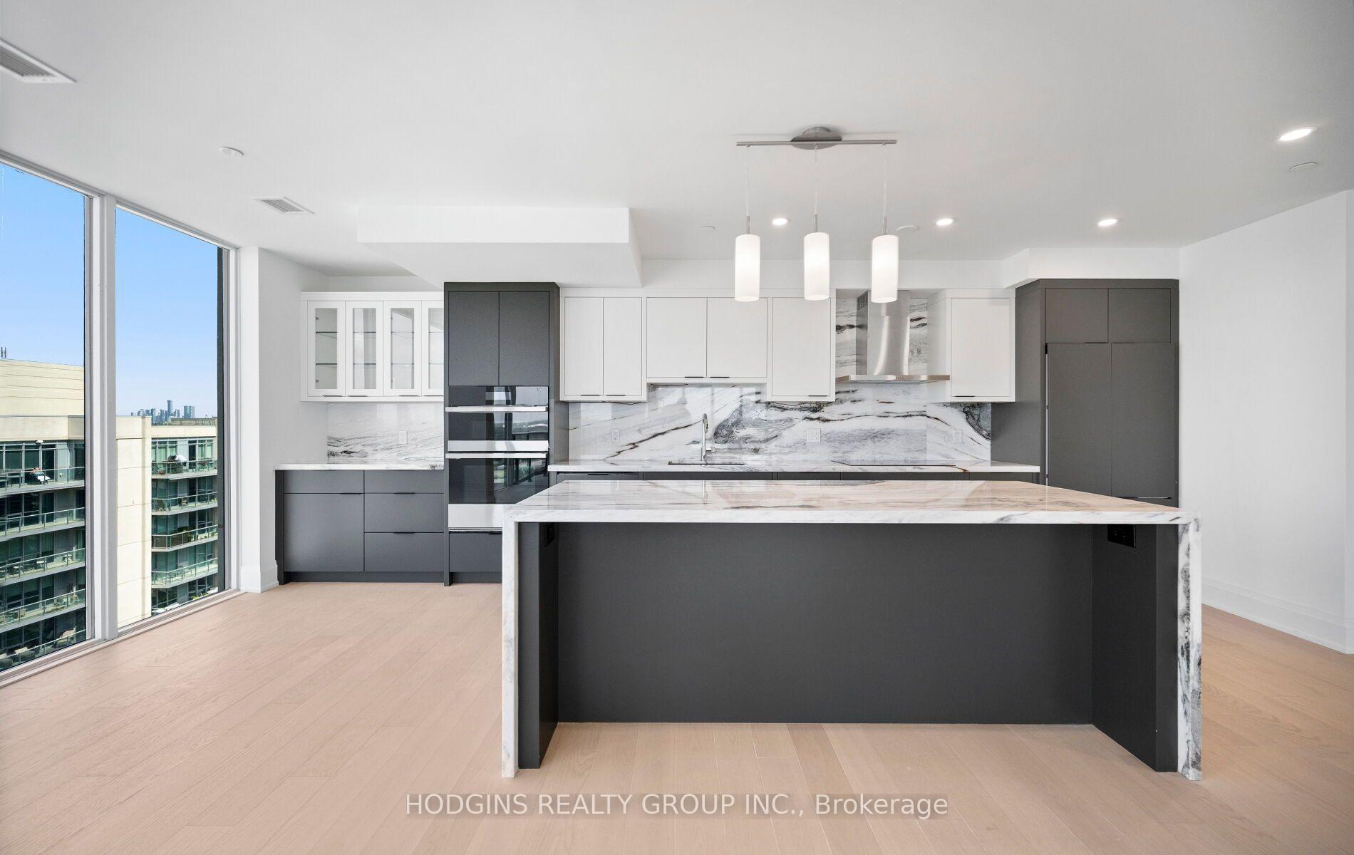 Photo 8 of Unit UPH 2008, 1035 Southdown Road, Mississauga, Clarkson — HOMEH
