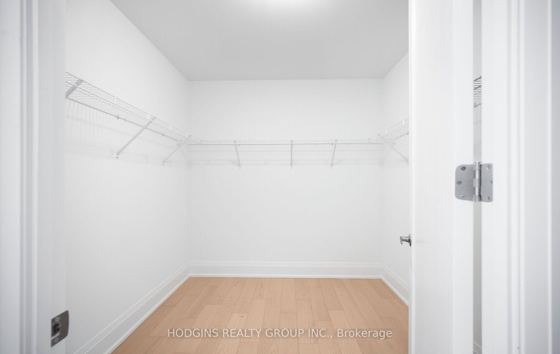 Photo 16 of Unit UPH 2008, 1035 Southdown Road, Mississauga, Clarkson — HOMEH