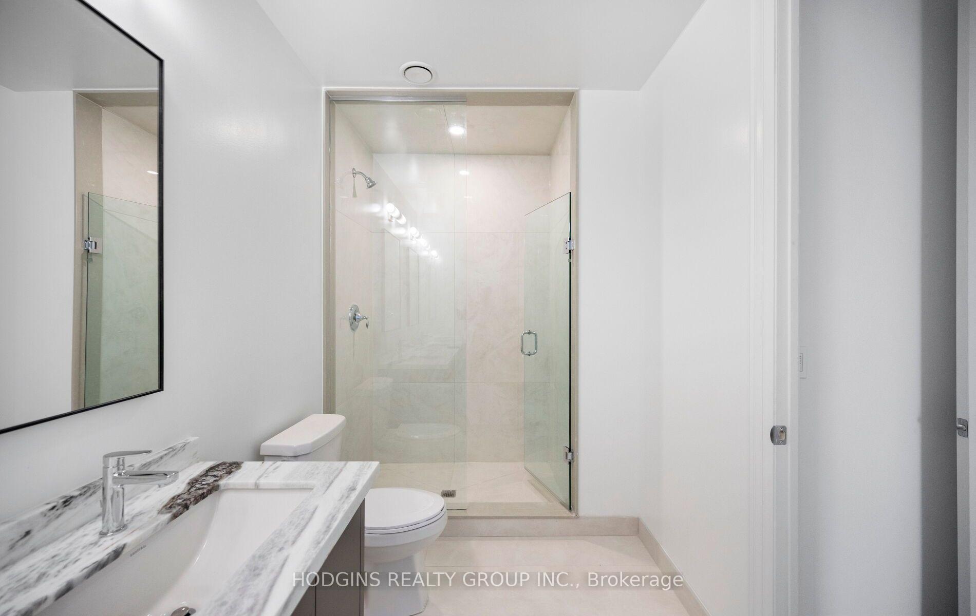 Photo 22 of Unit UPH 2008, 1035 Southdown Road, Mississauga, Clarkson — HOMEH