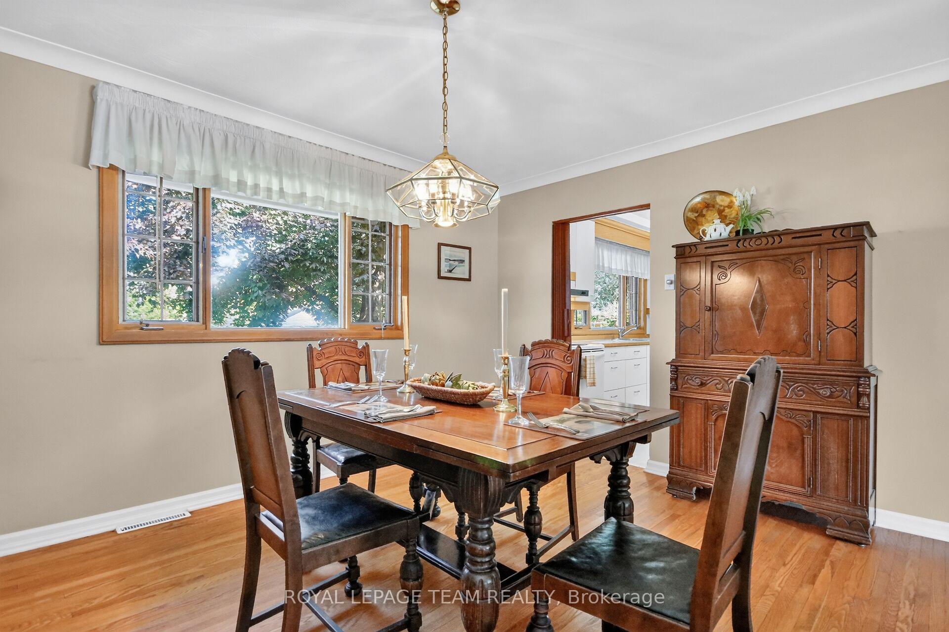 Photo 11 of 957 Winnington Avenue, Ottawa, Whitehaven — HOMEH