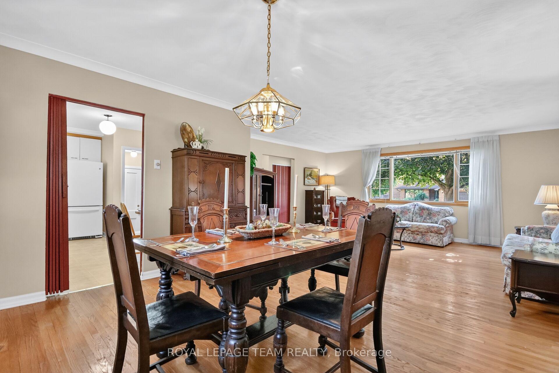 Photo 10 of 957 Winnington Avenue, Ottawa, Whitehaven — HOMEH