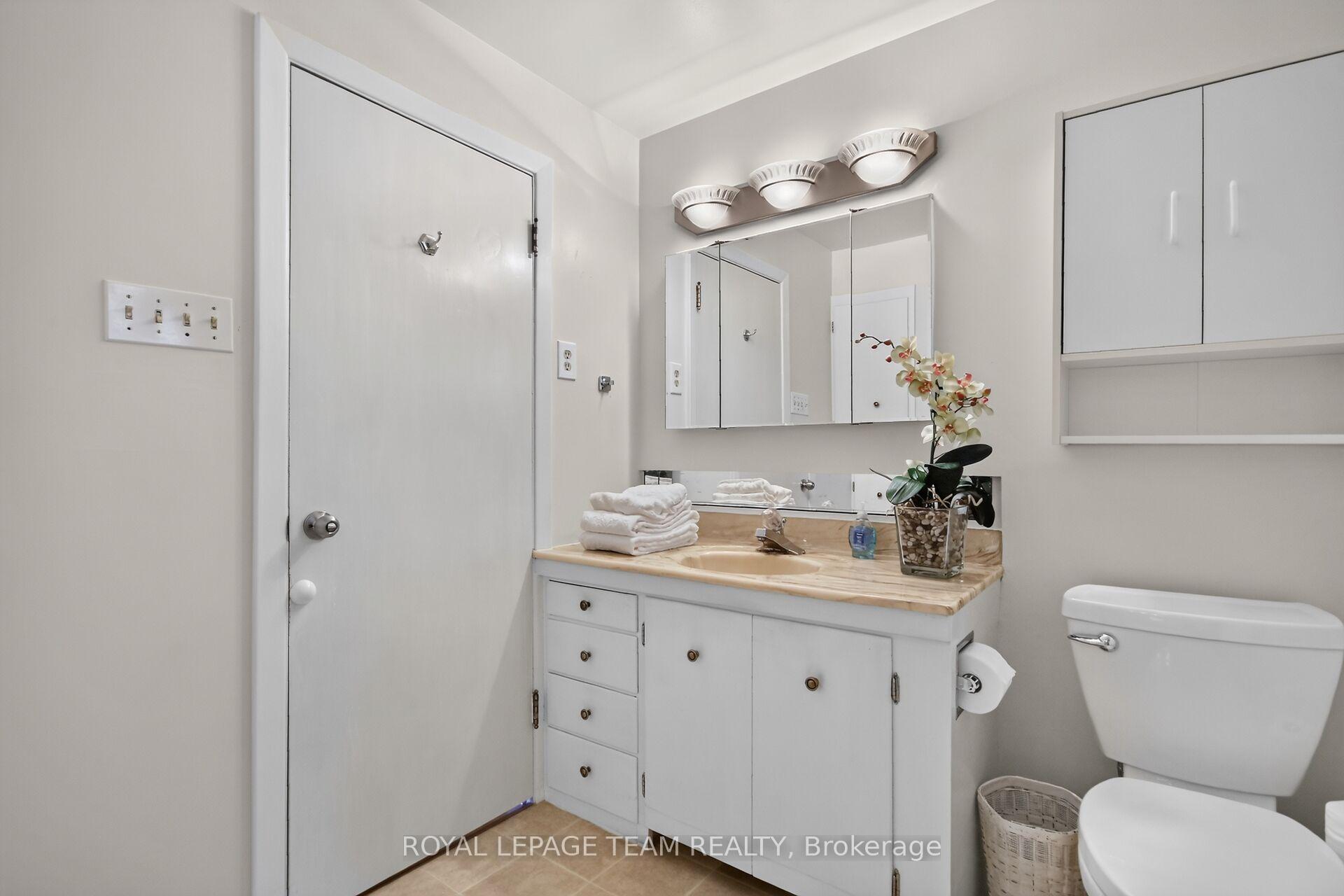 Photo 22 of 957 Winnington Avenue, Ottawa, Whitehaven — HOMEH