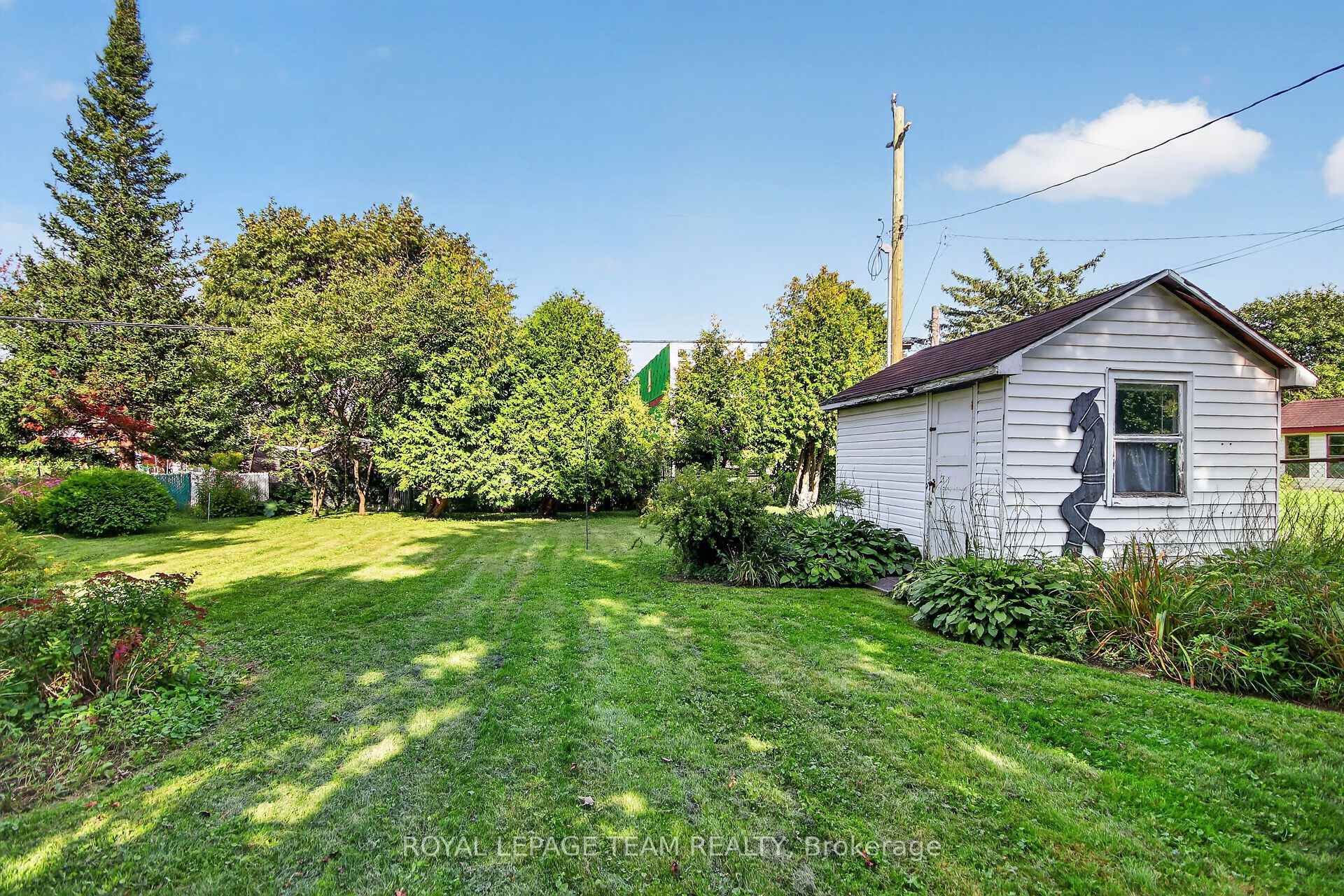 Photo 31 of 957 Winnington Avenue, Ottawa, Whitehaven — HOMEH