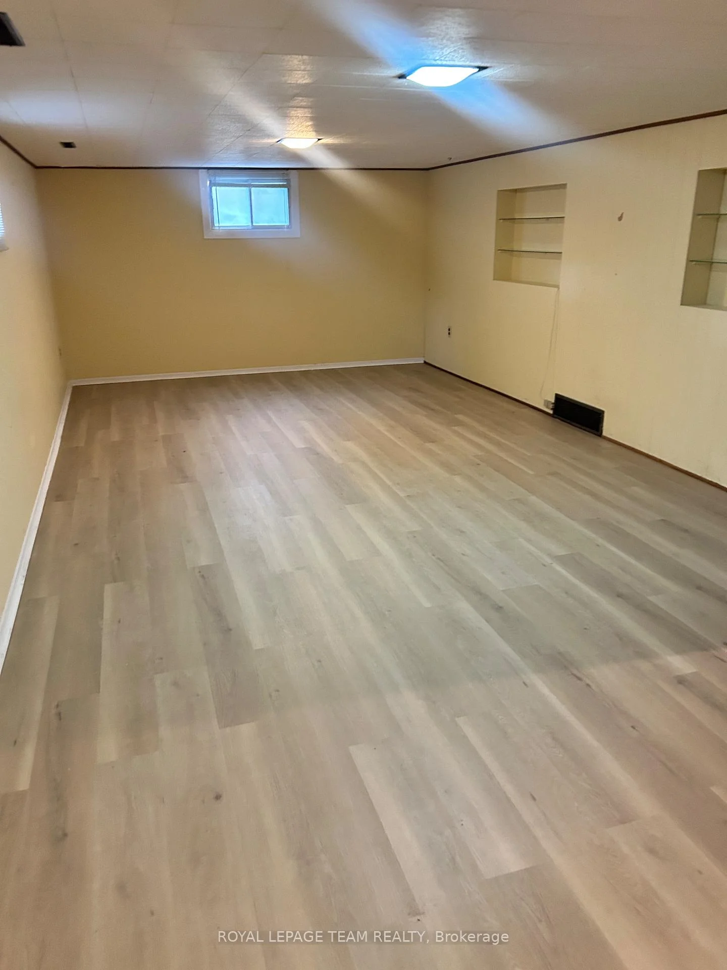 Photo 36 of 957 Winnington Avenue, Ottawa, Whitehaven — HOMEH