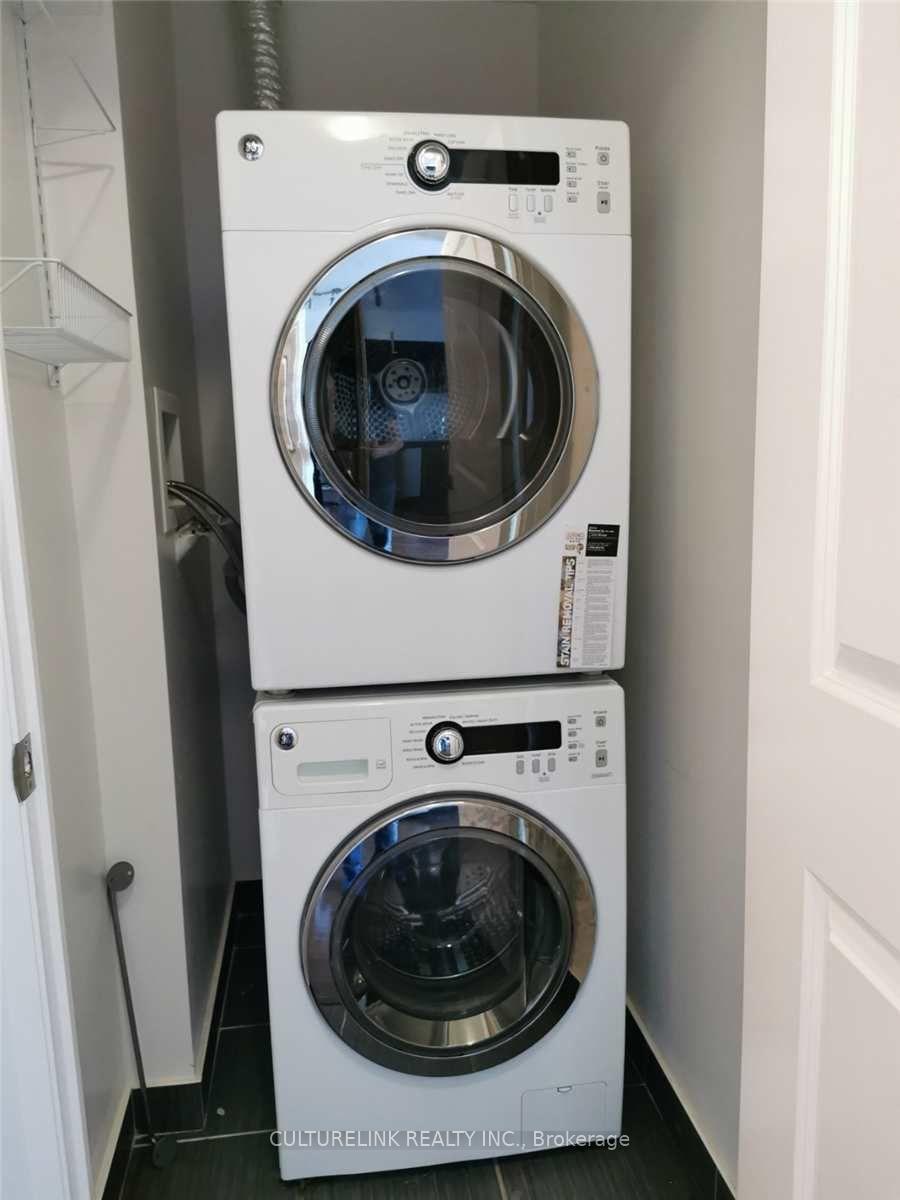 Photo 10 of Unit 2610, 7171 Yonge Street, Markham, Thornhill — HOMEH