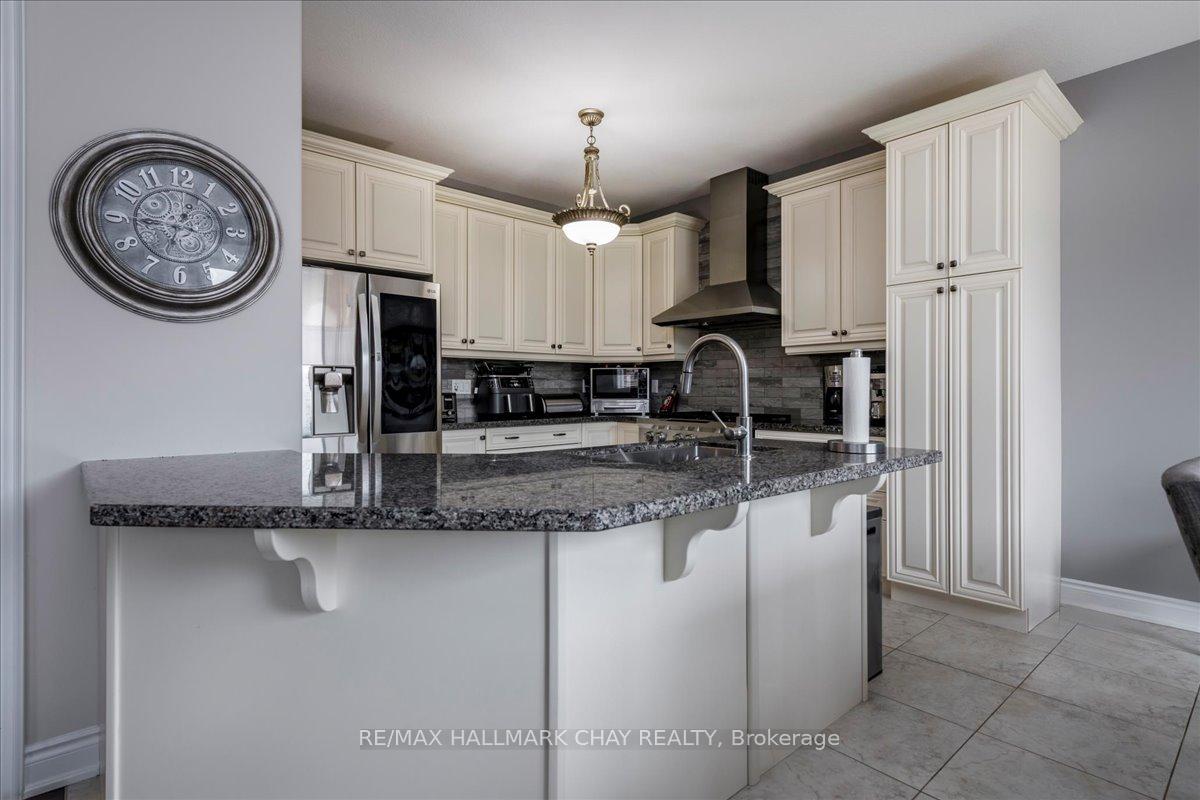 Photo 9 of 1171 Quarry Drive, Innisfil, Alcona — HOMEH